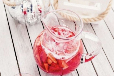 Recette Thé glacé fraise et rhubarbe